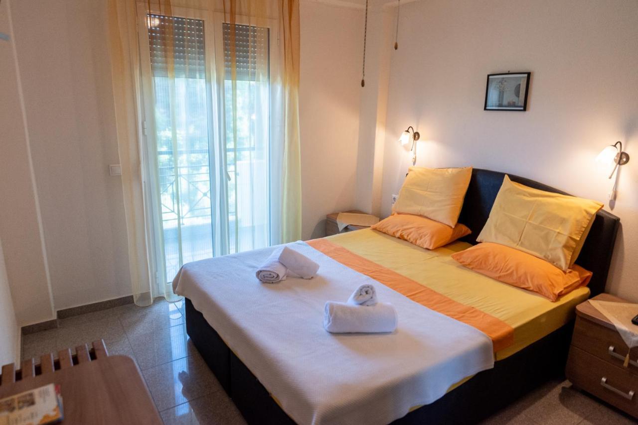 Nikos Apartments Ormos Panagias Luaran gambar