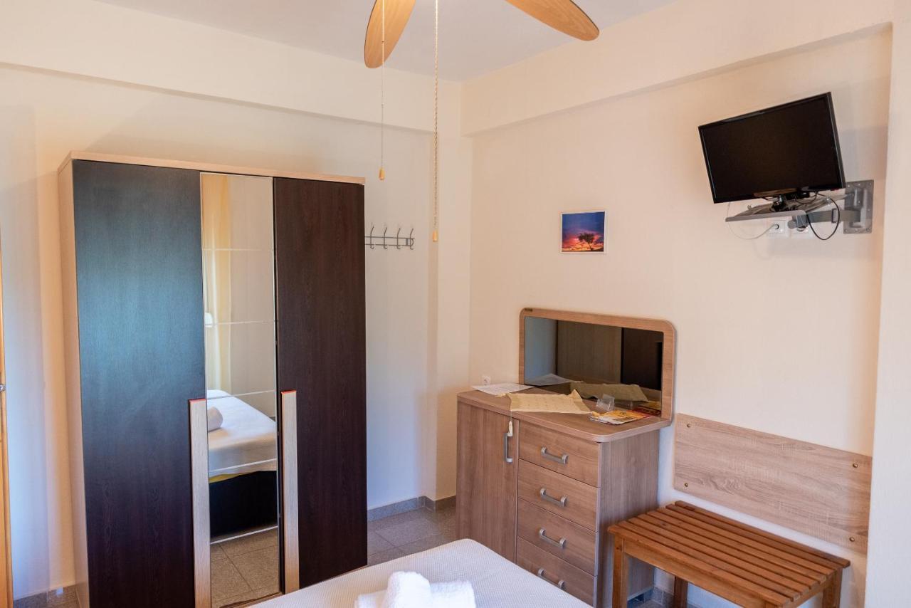Nikos Apartments Ormos Panagias Luaran gambar