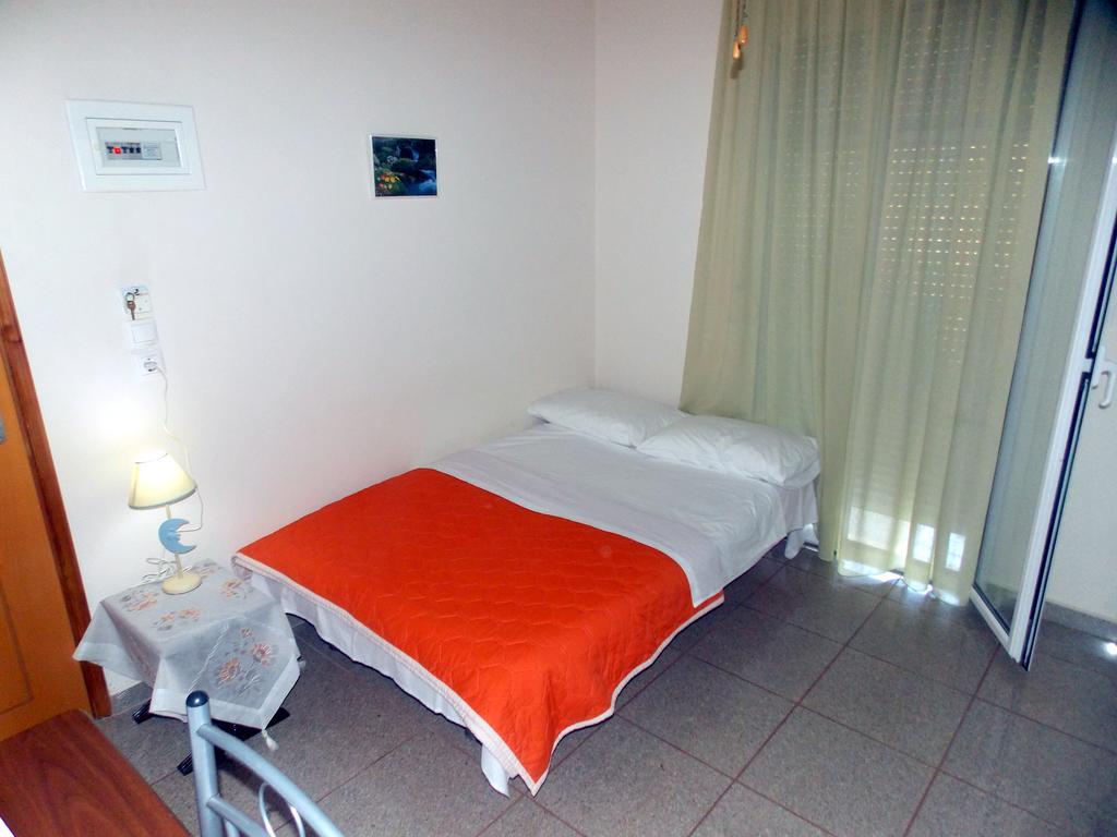 Nikos Apartments Ormos Panagias Luaran gambar